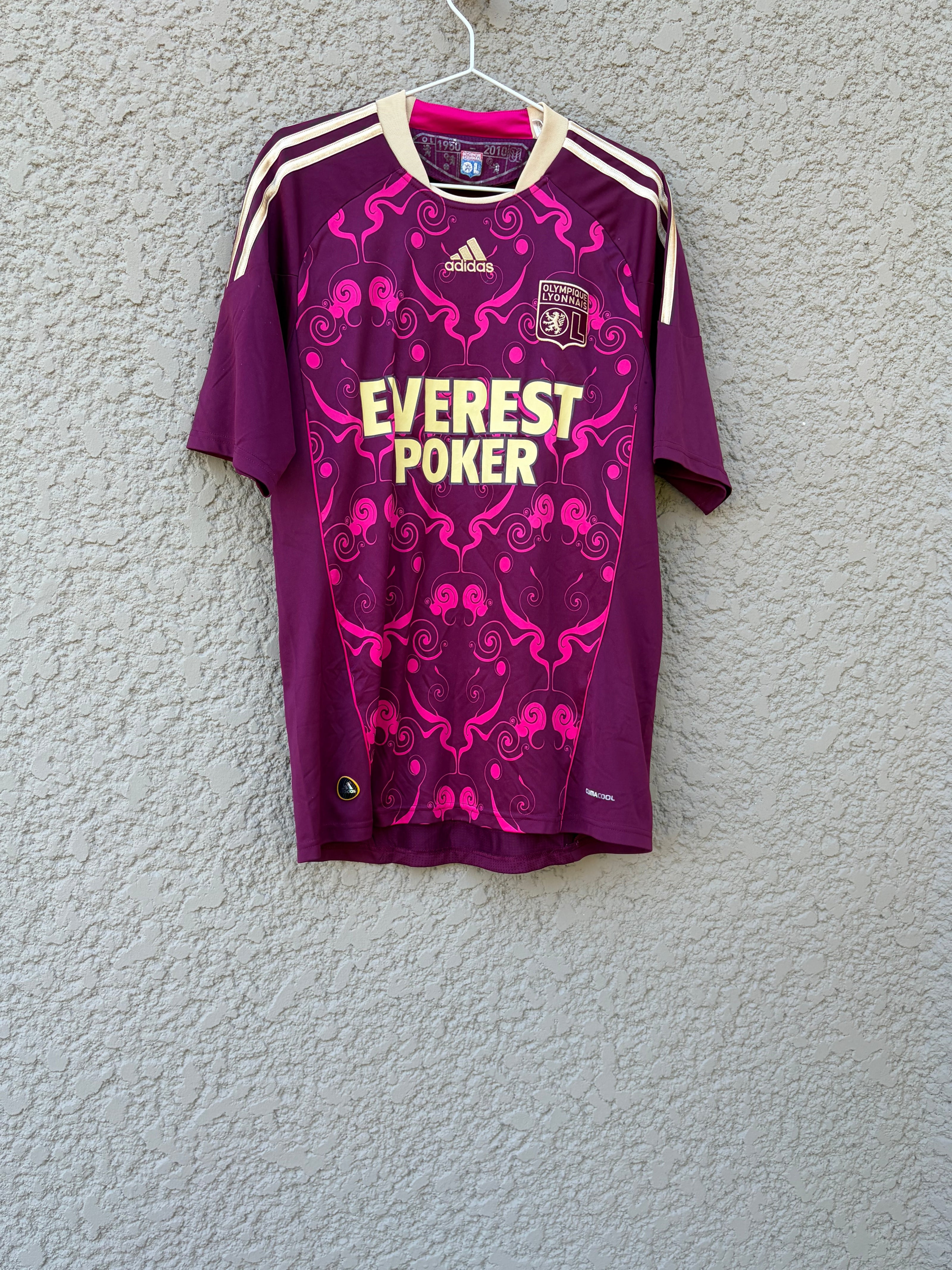 Lyon 2010/11 — Maillot Extérieur | M.Bastos #11