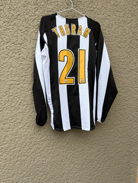 Juventus 2004 — Maillot Domicile | Thuram #21